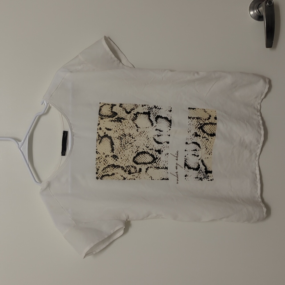 Sfera small beaded snake skin print white shirt